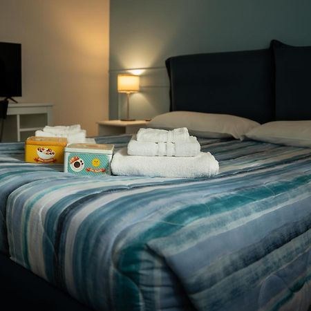 Lugaro Guest House Турин Екстер'єр фото