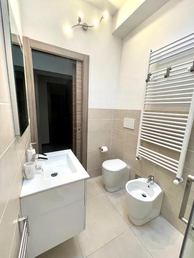 Lugaro Guest House Турин Екстер'єр фото