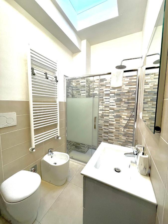 Lugaro Guest House Турин Екстер'єр фото