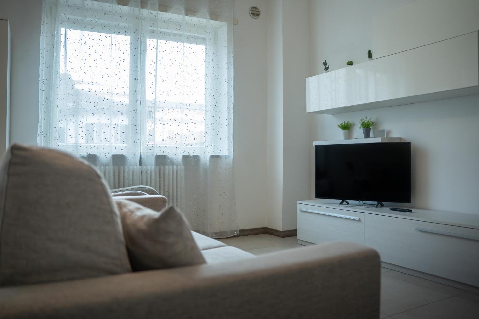 Lugaro Guest House Турин Екстер'єр фото
