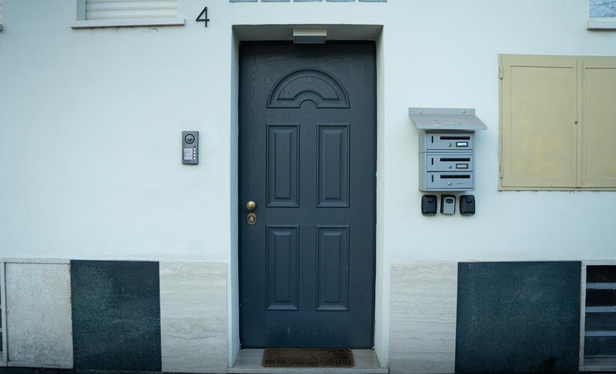 Lugaro Guest House Турин Екстер'єр фото