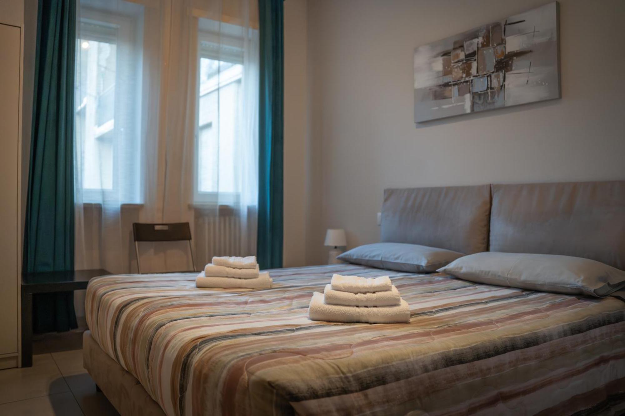 Lugaro Guest House Турин Екстер'єр фото