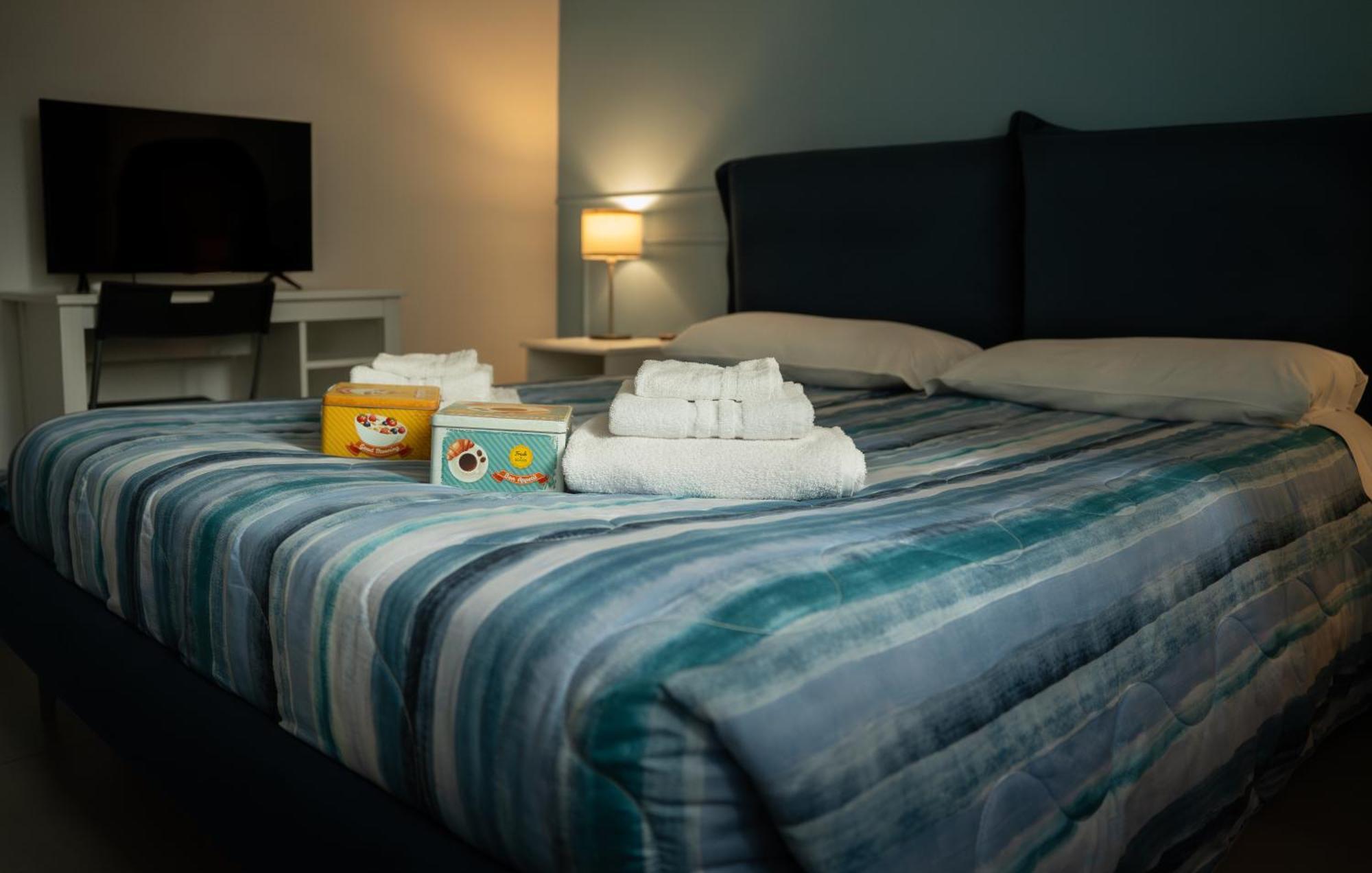 Lugaro Guest House Турин Екстер'єр фото