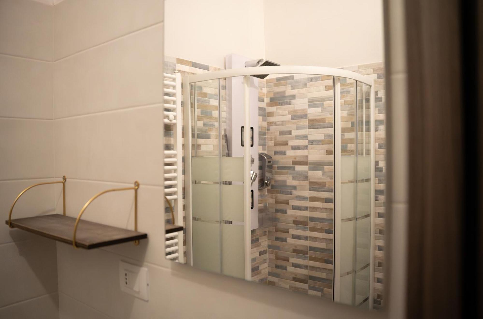 Lugaro Guest House Турин Екстер'єр фото